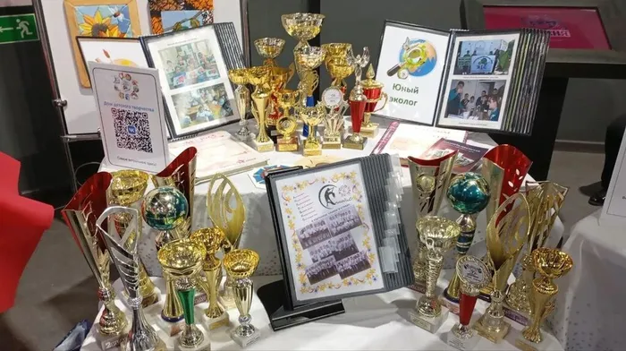 photo_5413695127609348126_y